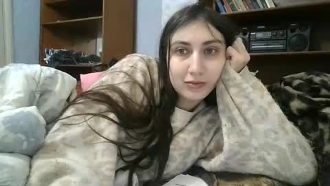 Snapshot of cutekattie chatting on February 27, 5:40 am cutekattie online show from February 27, 5:40 am