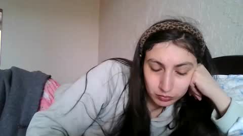 cutekattie online show from May 4, 3:57 am