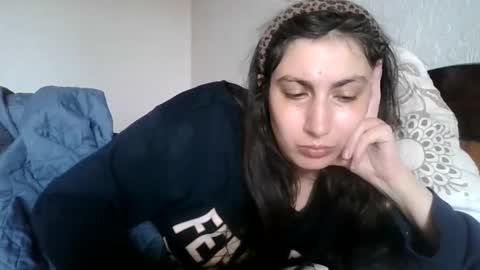 cutekattie online show from May 13, 5:05 am