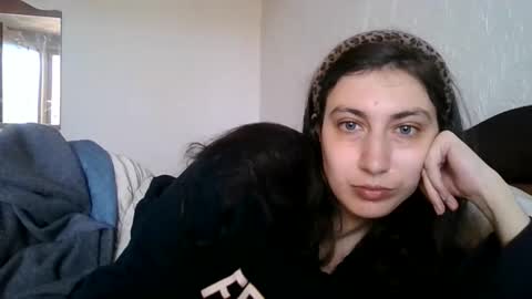 cutekattie online show from May 16, 4:31 am