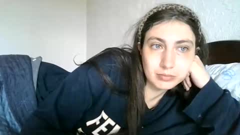 cutekattie online show from May 19, 4:30 am