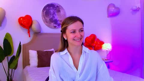 cutemirage online show from February 15, 2:47 pm