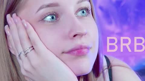 Snapshot of cutemousee chatting on February 2, 7:40 am Rina online show from February 2, 7:40 am