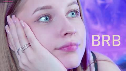 Snapshot of cutemousee chatting on February 6, 8:29 am Rina online show from February 6, 8:29 am