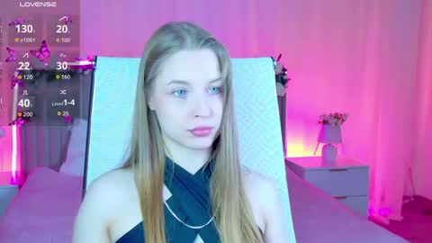 Rina online show from April 28, 8:19 am