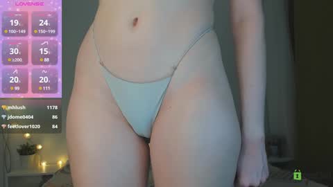 cutenessnicole online show from January 21, 11:13 pm