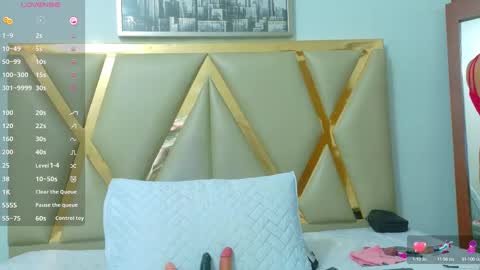 Snapshot of cutepetitee chatting on September 21, 8:32 pm cutepetitee online show from September 21, 8:32 pm