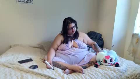 Cutetea online show from October 17, 3:47 pm