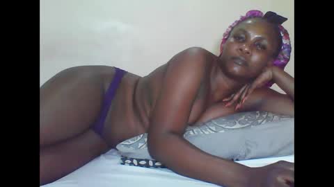 Snapshot of cutetinah chatting on November 4, 2:16 pm TAMARA online show from November 4, 2:16 pm