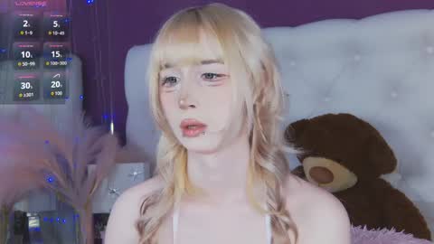 Snapshot of cutetomie chatting on March 19, 9:08 pm Tomie online show from March 19, 9:08 pm