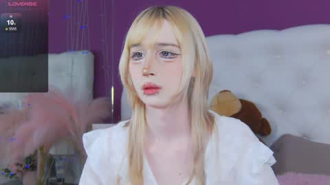 Snapshot of cutetomie chatting on April 10, 9:30 pm Tomie online show from April 10, 9:30 pm
