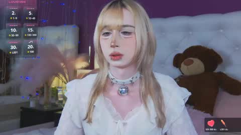 Snapshot of cutetomie chatting on April 19, 9:17 pm Tomie online show from April 19, 9:17 pm