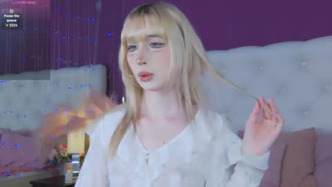 Snapshot of cutetomie chatting on May 6, 9:20 pm Tomie online show from May 6, 9:20 pm
