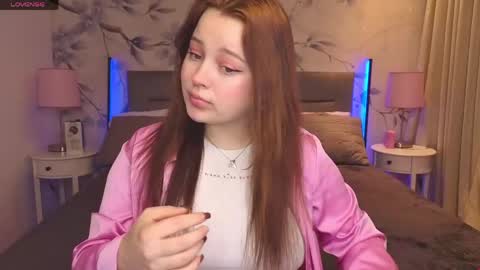 Snapshot of cutie__cutiee_ chatting on April 28, 8:03 pm Nika online show from April 28, 8:03 pm