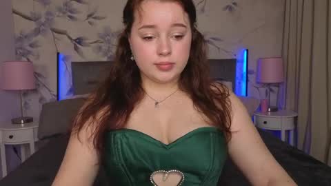 Snapshot of cutie__cutiee_ chatting on May 9, 1:49 pm Nika online show from May 9, 1:49 pm