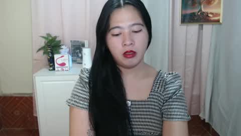 Snapshot of cutie_asianwoman chatting on December 4, 6:50 pm cutie_asianwoman online show from December 4, 6:50 pm