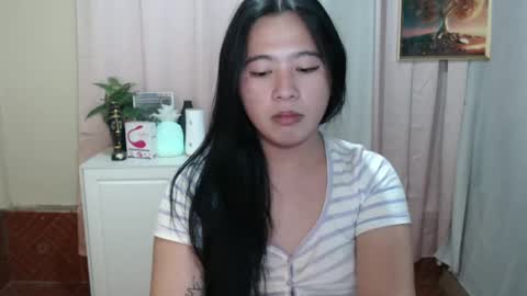 Snapshot of cutie_asianwoman chatting on December 5, 11:40 pm cutie_asianwoman online show from December 5, 11:40 pm