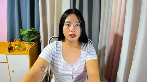 Snapshot of cutie_asianwoman chatting on December 16, 9:52 pm cutie_asianwoman online show from December 16, 9:52 pm