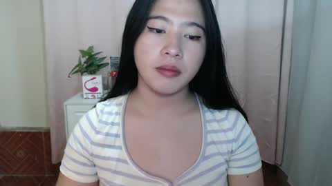Snapshot of cutie_asianwoman chatting on December 18, 10:46 pm cutie_asianwoman online show from December 18, 10:46 pm