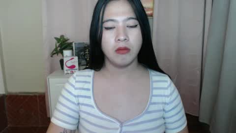 Snapshot of cutie_asianwoman chatting on January 10, 2:57 am cutie_asianwoman online show from January 10, 2:57 am