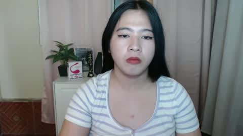 Snapshot of cutie_asianwoman chatting on January 13, 5:33 am cutie_asianwoman online show from January 13, 5:33 am