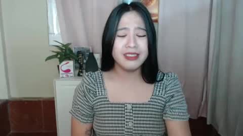 Snapshot of cutie_asianwoman chatting on January 17, 3:53 pm cutie_asianwoman online show from January 17, 3:53 pm