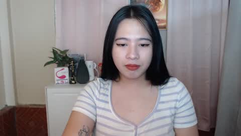 Snapshot of cutie_asianwoman chatting on January 31, 4:59 pm cutie_asianwoman online show from January 31, 4:59 pm