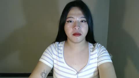 Snapshot of cutie_asianwoman chatting on February 11, 10:07 pm cutie_asianwoman online show from February 11, 10:07 pm