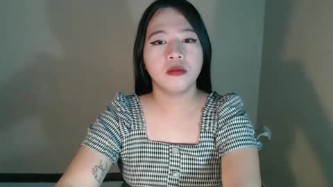 Snapshot of cutie_asianwoman chatting on February 12, 11:30 pm cutie_asianwoman online show from February 12, 11:30 pm