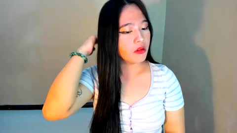 Snapshot of cutie_asianwoman chatting on February 18, 10:58 pm cutie_asianwoman online show from February 18, 10:58 pm