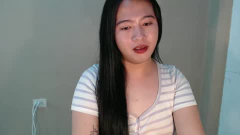 Snapshot of cutie_asianwoman chatting on February 22, 11:13 pm cutie_asianwoman online show from February 22, 11:13 pm