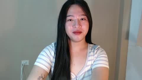 Snapshot of cutie_asianwoman chatting on February 24, 11:09 pm cutie_asianwoman online show from February 24, 11:09 pm