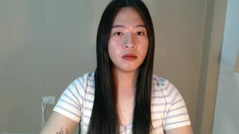 Snapshot of cutie_asianwoman chatting on February 26, 1:32 am cutie_asianwoman online show from February 26, 1:32 am
