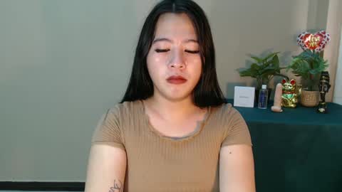 Snapshot of cutie_asianwoman chatting on March 9, 5:22 am cutie_asianwoman online show from March 9, 5:22 am