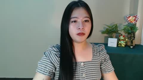 Snapshot of cutie_asianwoman chatting on March 11, 6:32 am cutie_asianwoman online show from March 11, 6:32 am