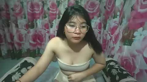 Snapshot of cutie_ethel chatting on April 30, 11:05 am cutie_ethel online show from April 30, 11:05 am