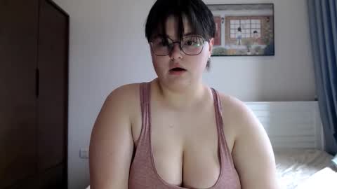 Snapshot of cutie_florence chatting on September 15, 8:47 am Sophie Lilith online show from September 15, 8:47 am