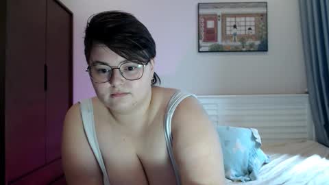 Snapshot of cutie_florence chatting on September 21, 7:21 am Sophie Lilith online show from September 21, 7:21 am