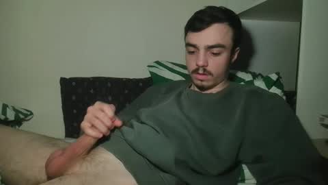 Snapshot of cutie_garlix chatting on April 2, 8:17 pm cutie garlix online show from April 2, 8:17 pm