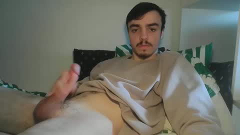 Snapshot of cutie_garlix chatting on April 7, 11:21 am cutie garlix online show from April 7, 11:21 am