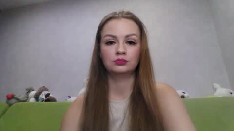 Chloe online show from September 17, 12:45 am