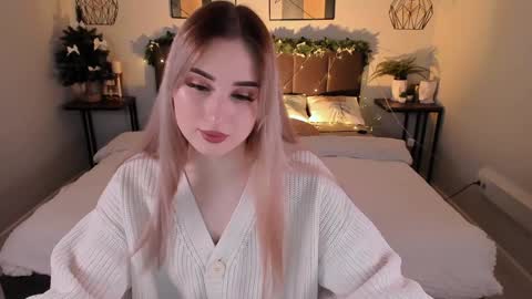  Your Louise  follow me  online show from January 9, 12:46 am
