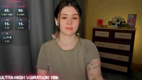 mili online show from April 29, 5:30 pm