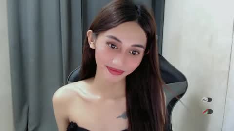 cutie_mitcha online show from February 24, 1:21 pm