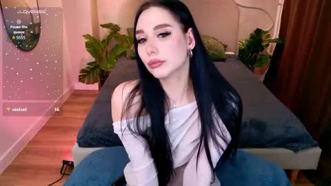 Monica online show from March 8, 9:18 pm