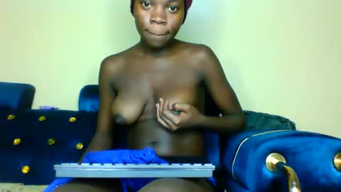 cutieplush online show from March 26, 1:28 pm