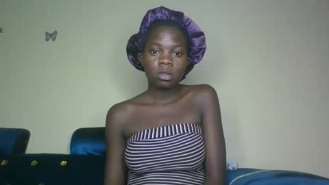 cutieplush online show from March 28, 8:52 pm