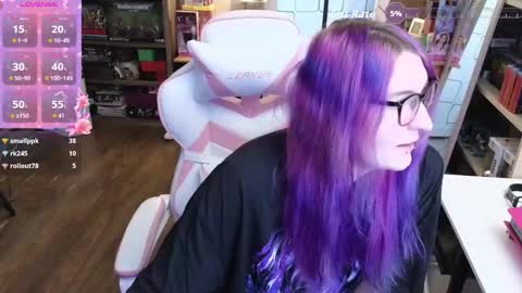 Snapshot of cutie_velvette chatting on March 25, 4:13 pm Cutie Velvette online show from March 25, 4:13 pm