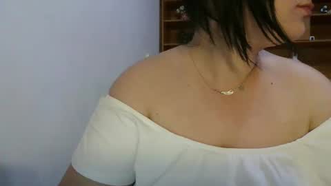 Snapshot of cutieammy chatting on May 11, 10:29 pm Ami online show from May 11, 10:29 pm