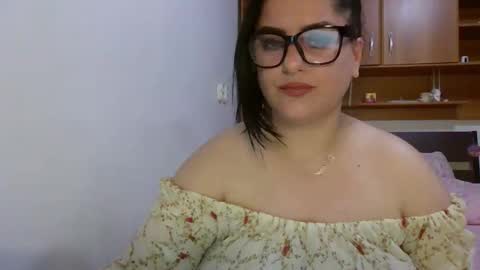 Snapshot of cutieammy chatting on May 24, 8:14 pm Ami online show from May 24, 8:14 pm